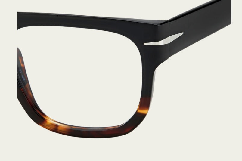 DB 7052 - Black Horn